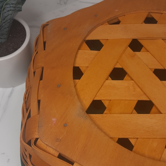 Longaberger 14" Generations Basket - Picture 12 of 13